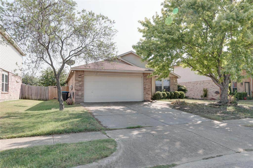 513 Oriel Circle - Photo 1