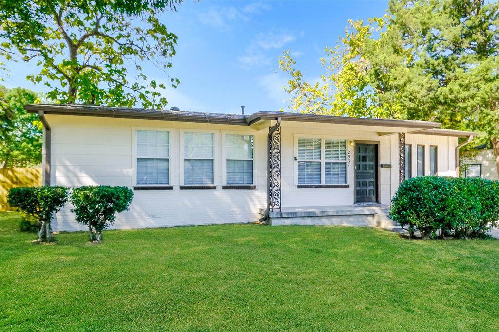 2937 Larry Drive - Photo 1
