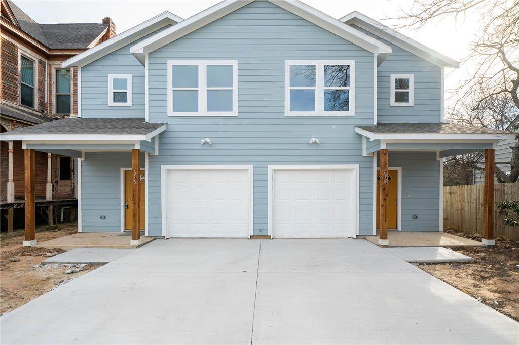 616 Sears Street - Photo 1
