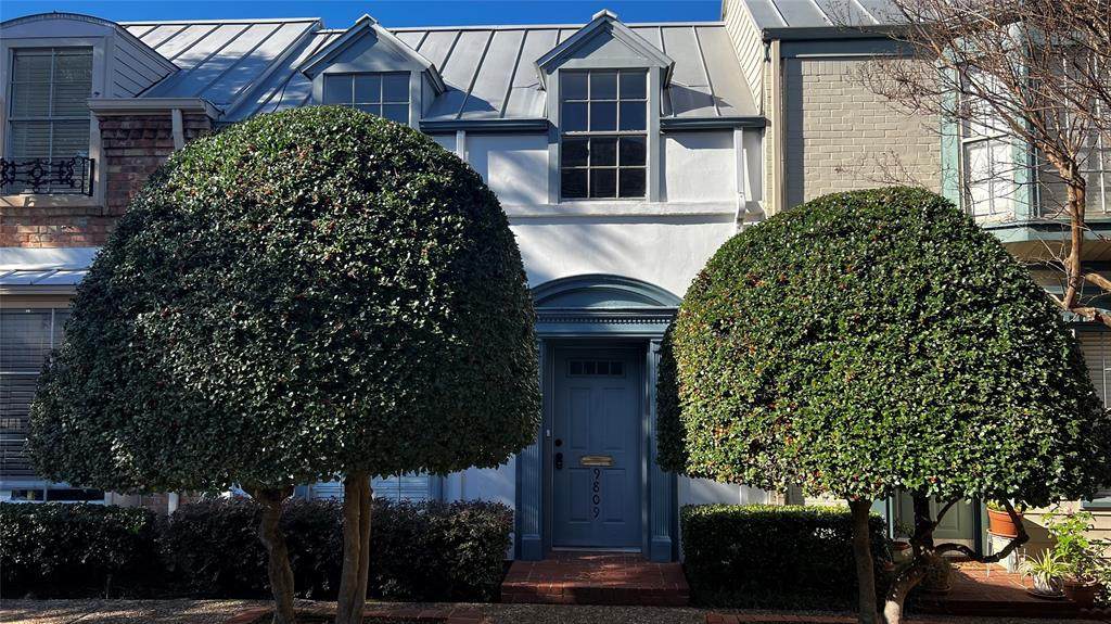 9809 Park Lane Place - Photo 1