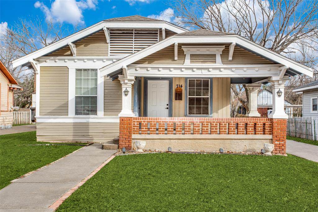714 Winnetka Avenue - Photo 1