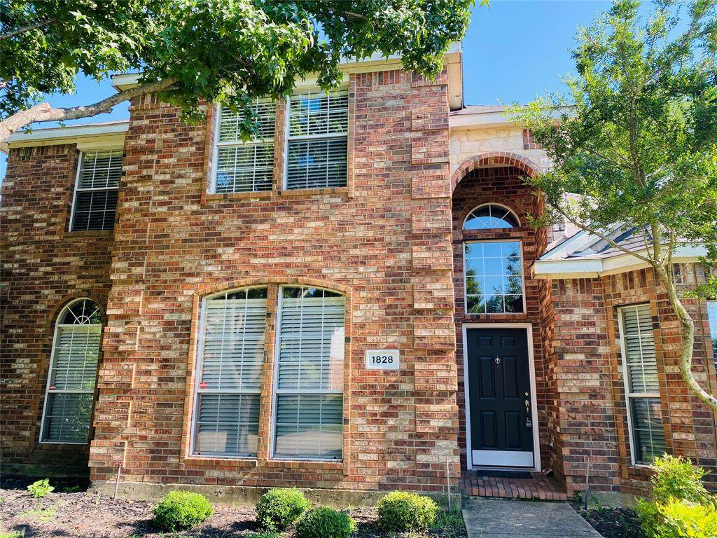 1828 Crabapple Court - Photo 1