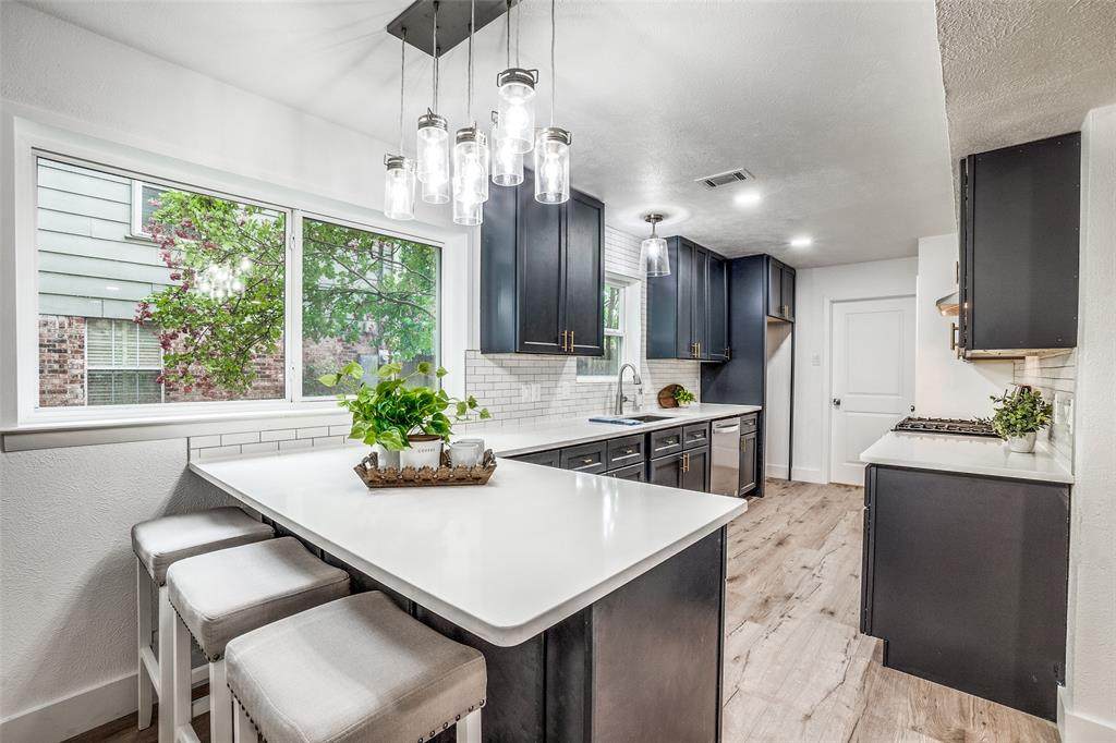 9921 Greenfield Drive - Photo 1