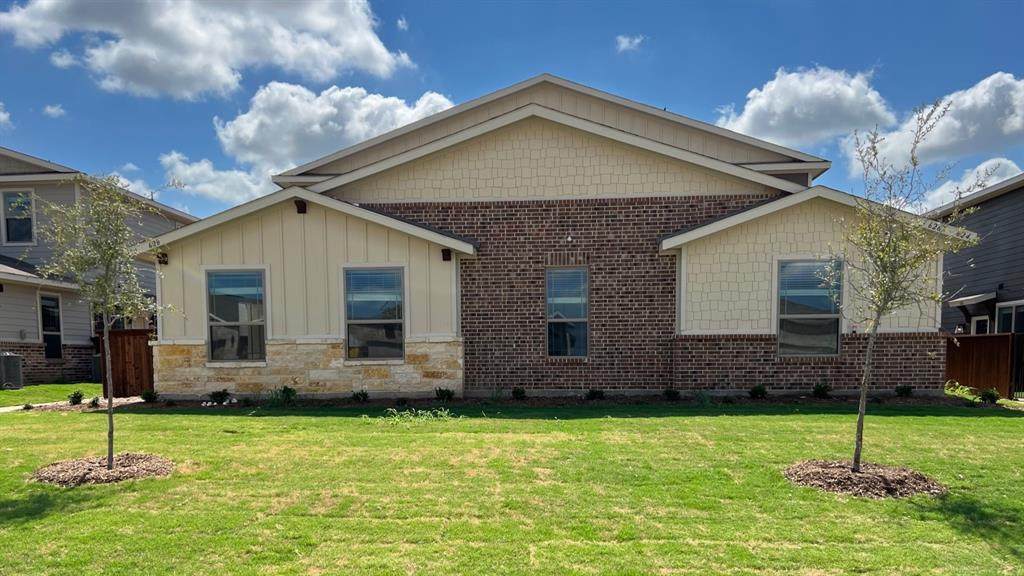 646 Fallow Drive - Photo 1