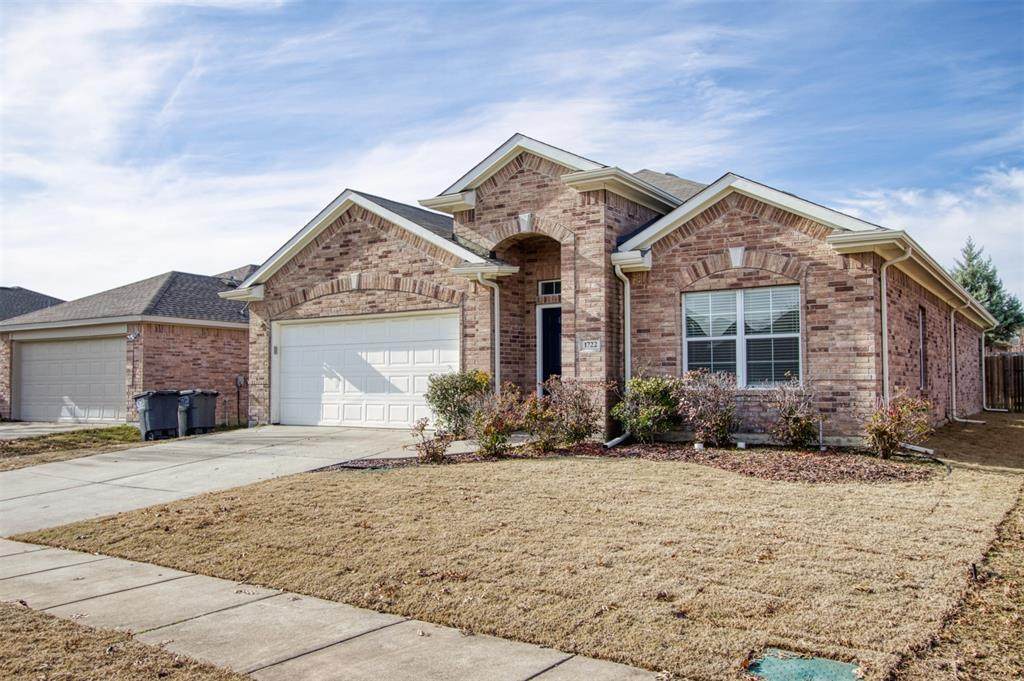 1722 White Mountain Way - Photo 1