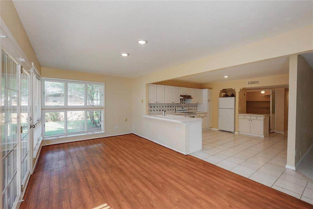 1443 Everglades Drive - Photo 1