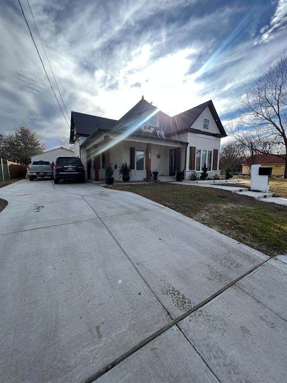 1615 Division Street - Photo 1