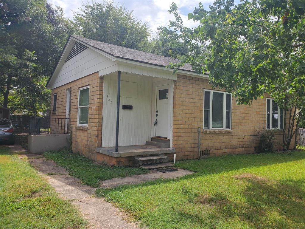431 Waller Avenue - Photo 1
