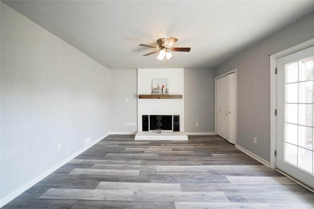 208 Wilshire Drive - Photo 1