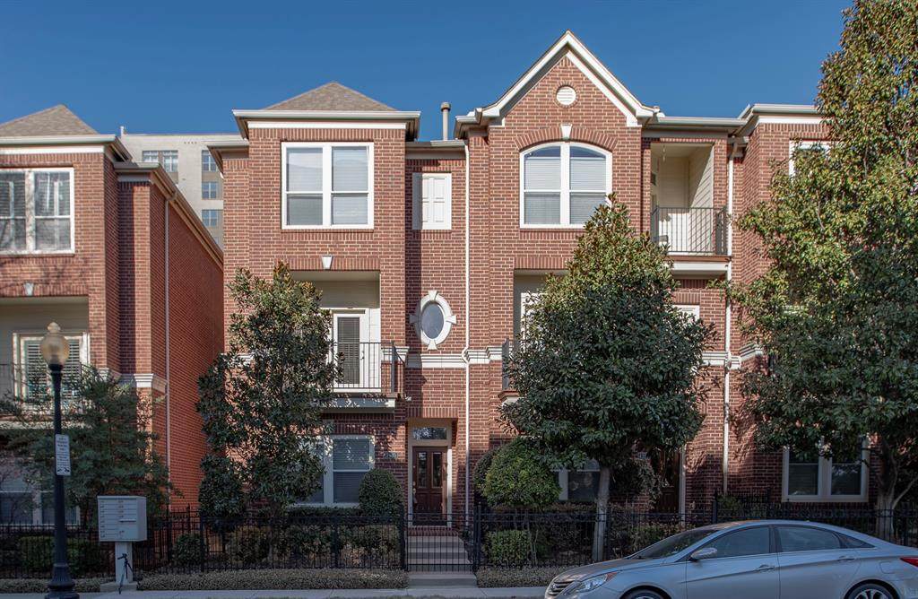 3435 Howell Street - Photo 1