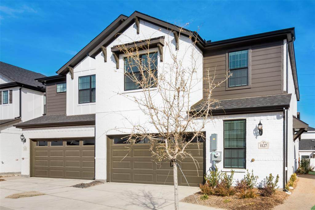 1127 Rusk Way - Photo 1