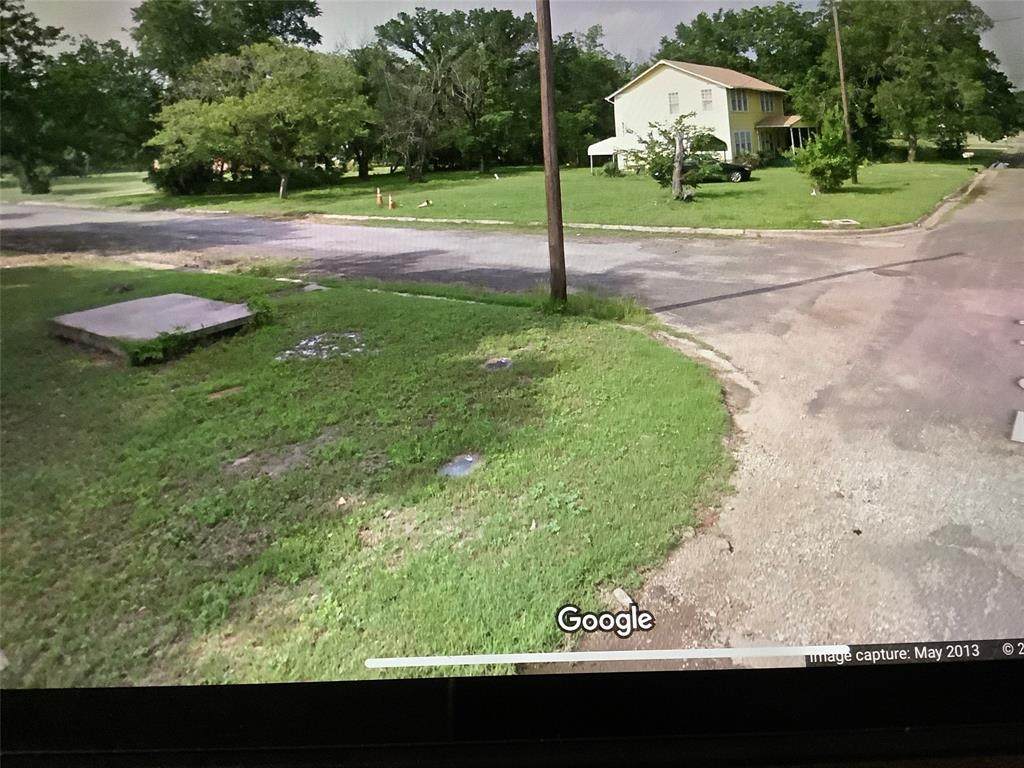 313 Frey Street - Photo 1