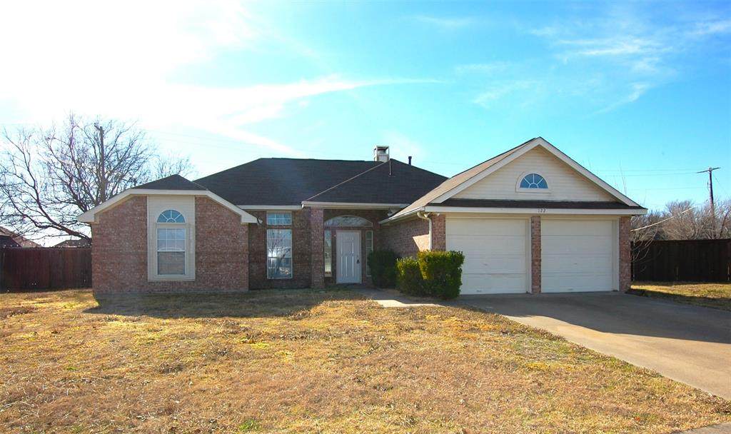 122 Princeton Circle - Photo 1