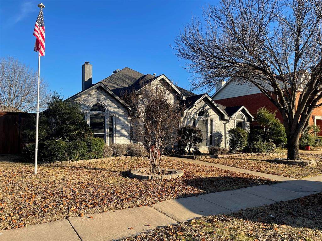 3304 Auburn Drive - Photo 1