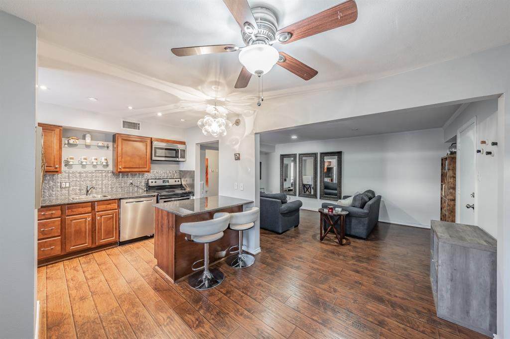4652 Matilda Street - Photo 1