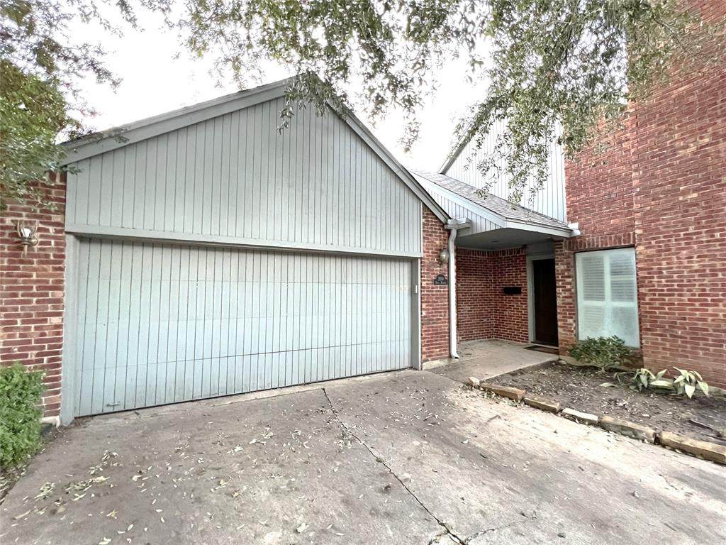 200 Casa Blanca Avenue - Photo 1