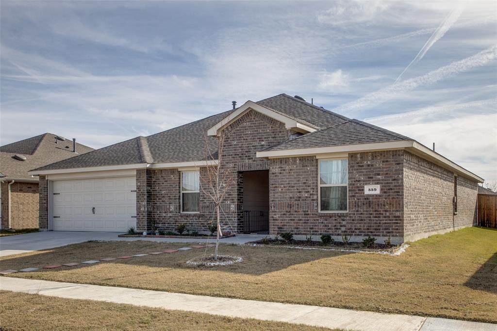 559 Delaware Road - Photo 1