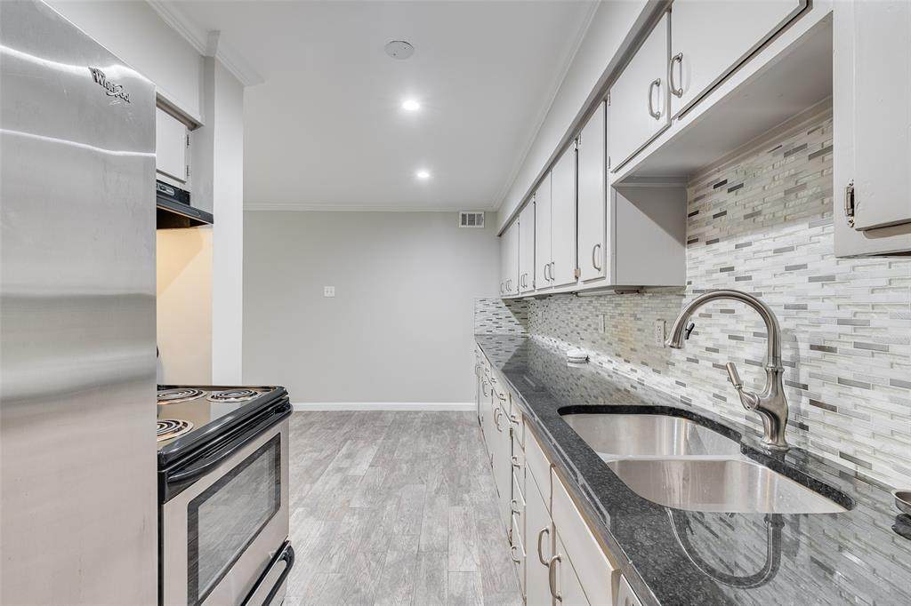 4044 Buena Vista Street - Photo 1