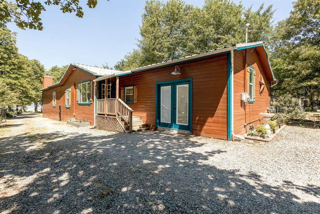 7313 Oak View - Photo 1