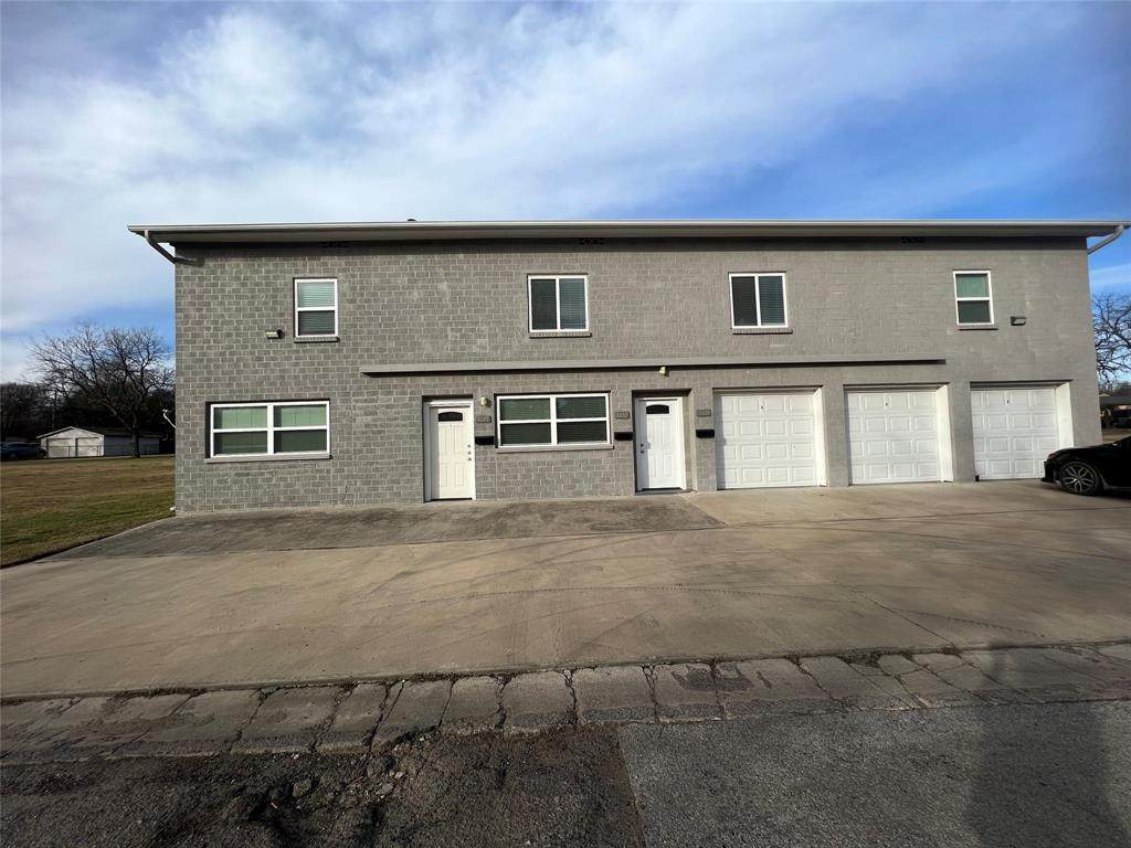 1017 Keith Pumphrey Drive - Photo 1