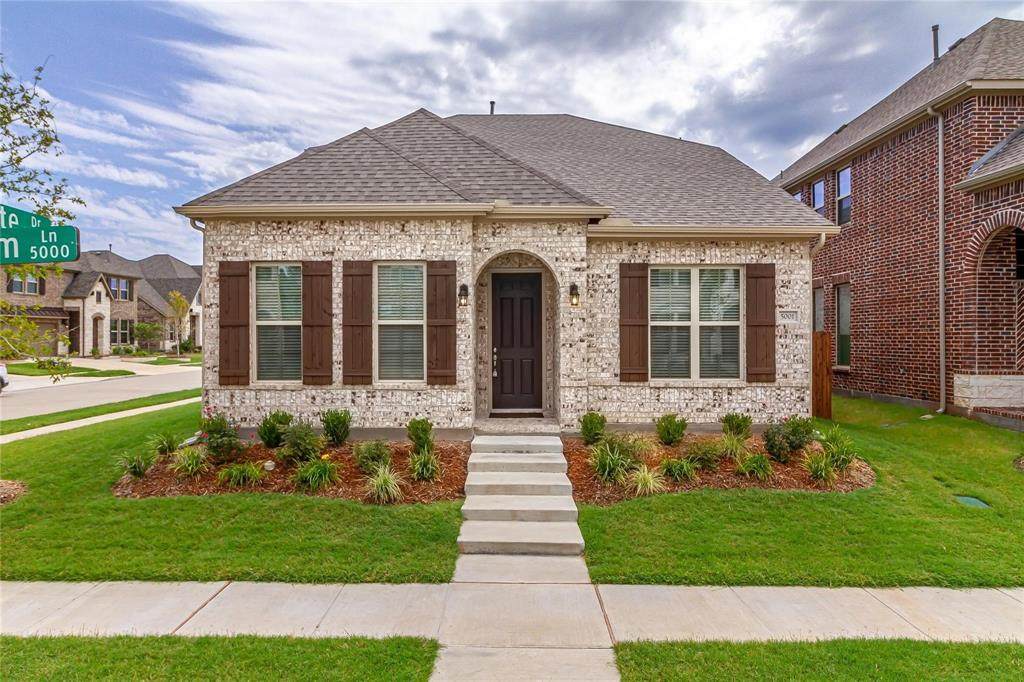 5001 Basham Lane - Photo 1