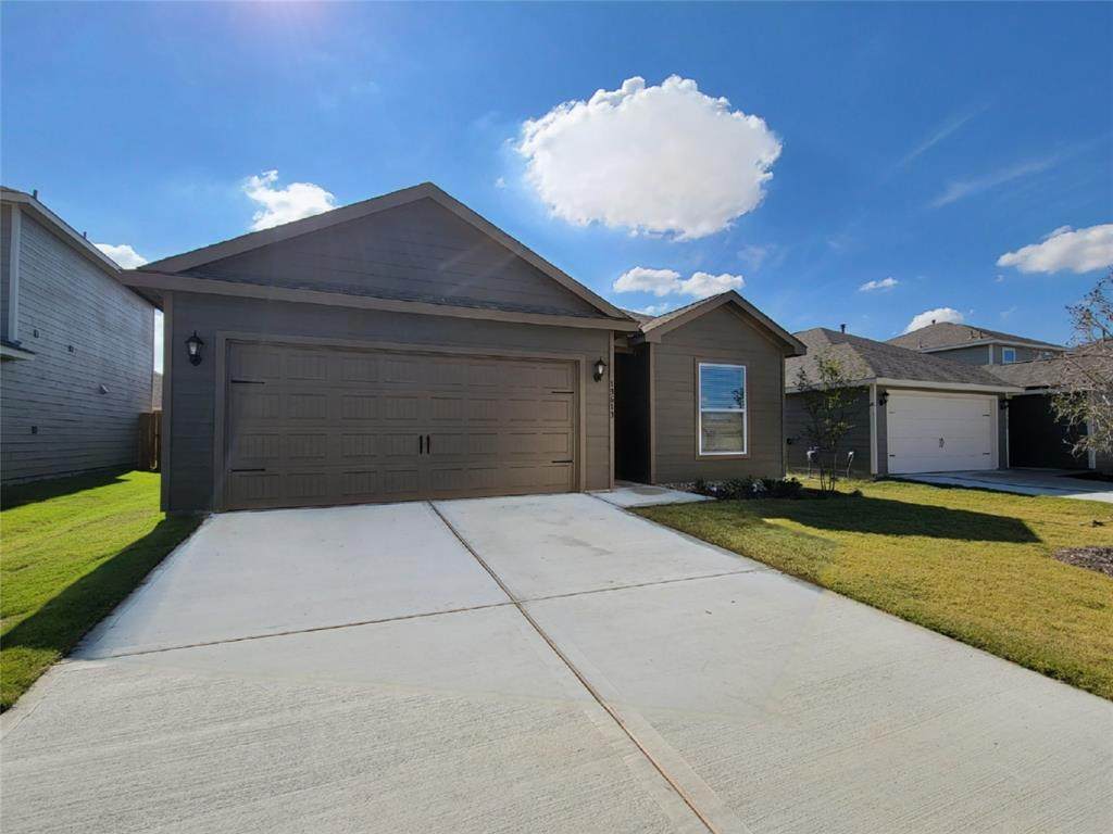 13613 Roosevelt Arch Drive - Photo 1