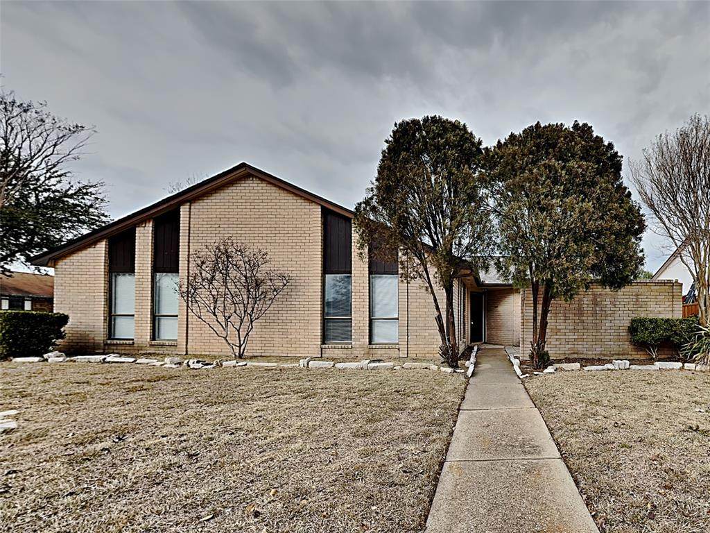 1321 Ellington Drive - Photo 1