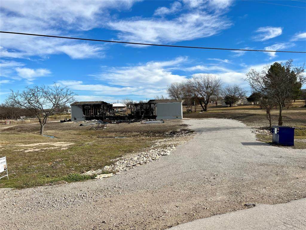 229 Private Road 4440 - Photo 1