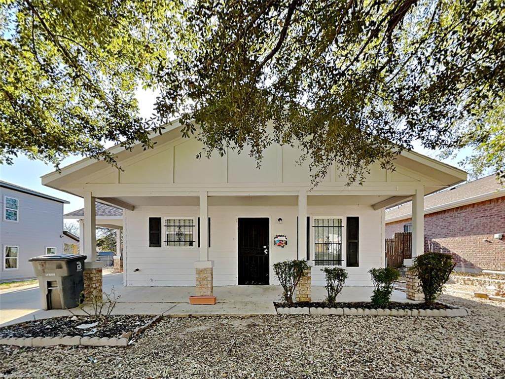 2518 Exeter Avenue - Photo 1