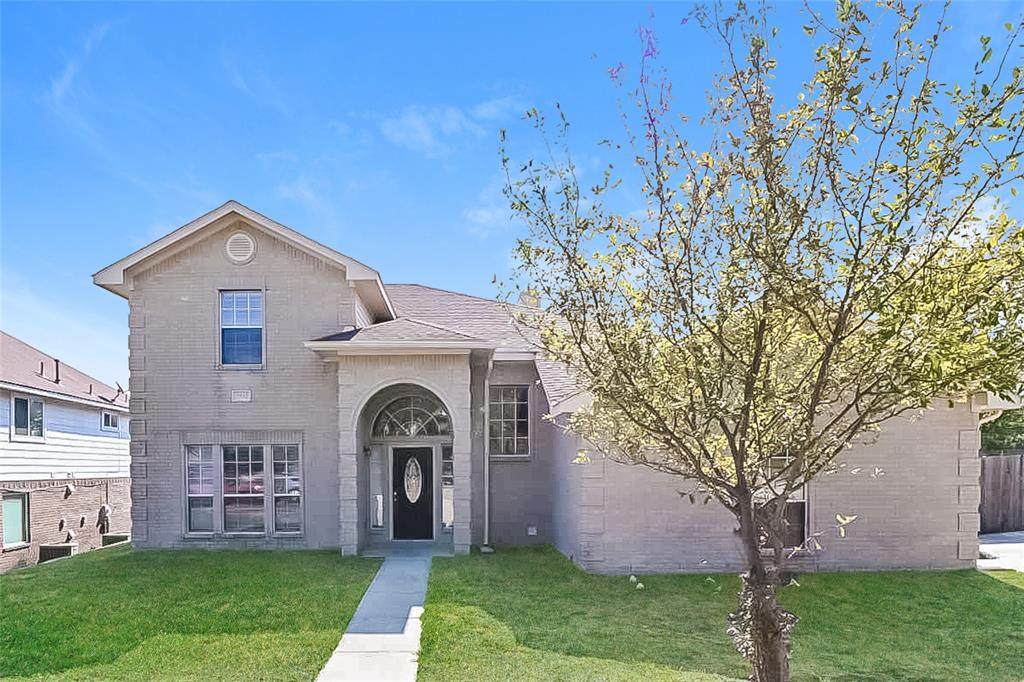 7532 Woodshadow Drive - Photo 1