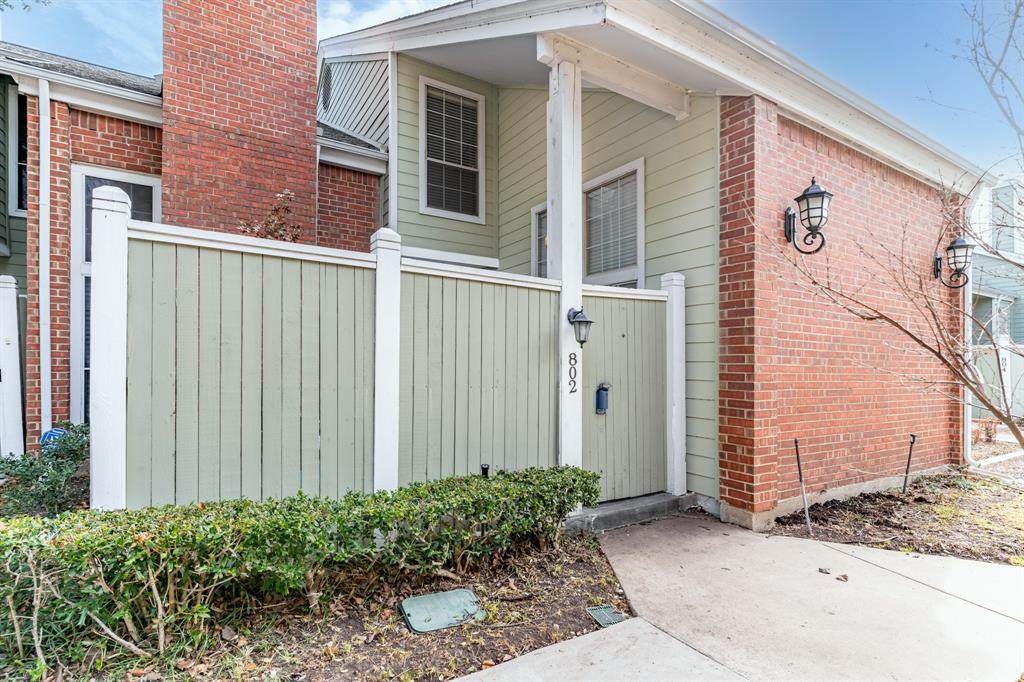 6220 Bentwood Trail - Photo 1
