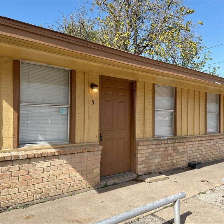 1585 Mill Street - Photo 1