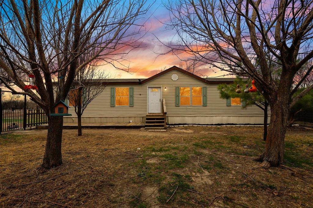 6203 County Road 608 - Photo 1
