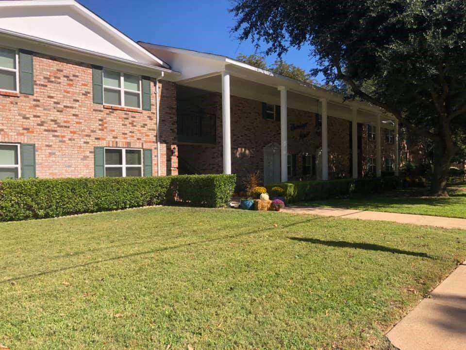606 Main Street - Photo 1