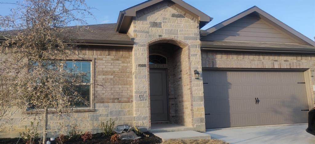 308 Youngblood - Photo 1