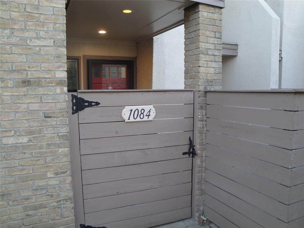 3045 Park Lane - Photo 1