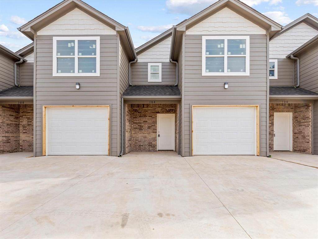 132 Abbey Park Court - Photo 1