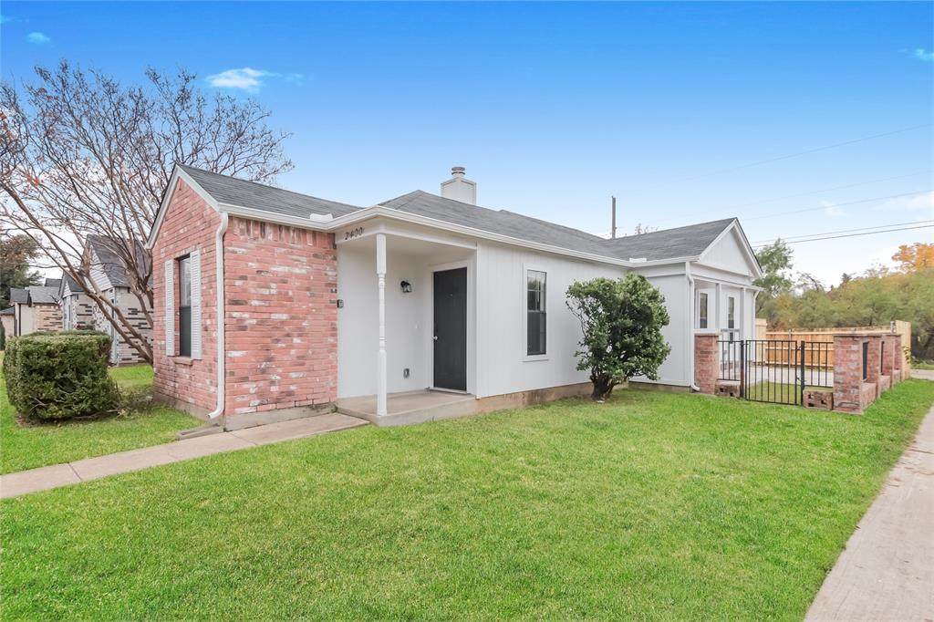 2400 Markland Street - Photo 1