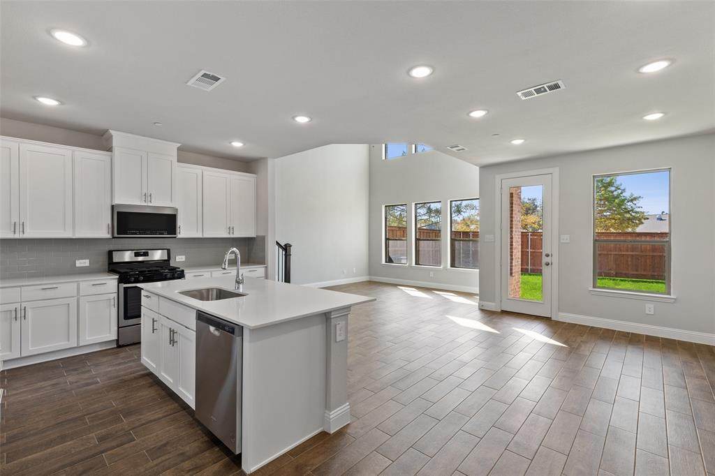 211 Tortugas Drive - Photo 1