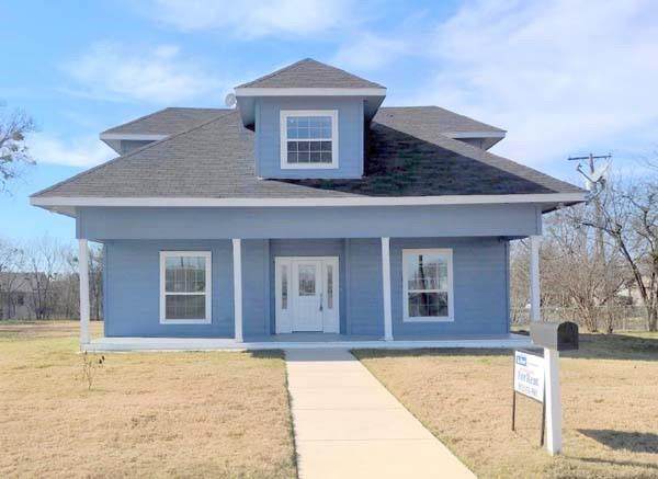 209 Campus Street - Photo 1