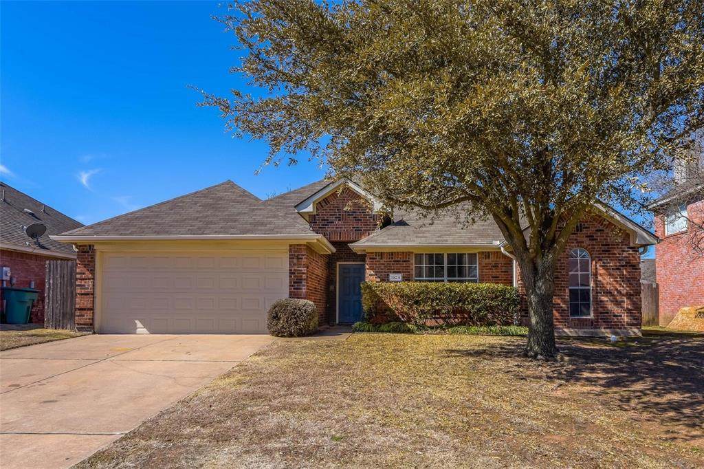 1924 Pebblebrook Lane - Photo 1