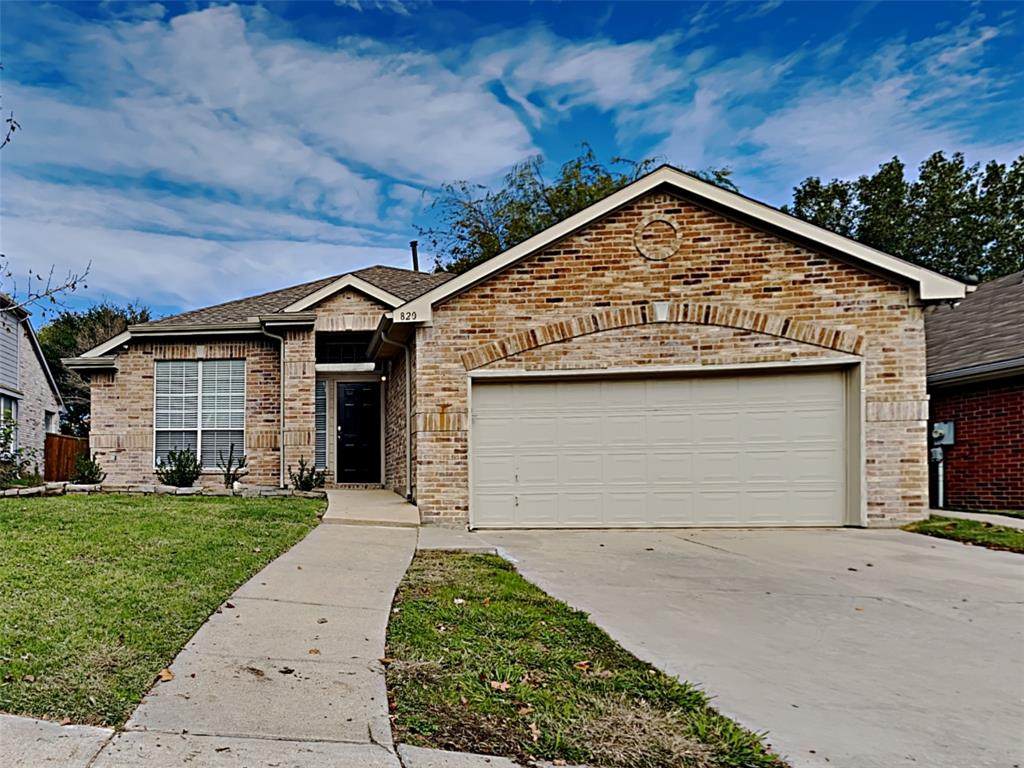 820 Silverbrook Drive - Photo 1