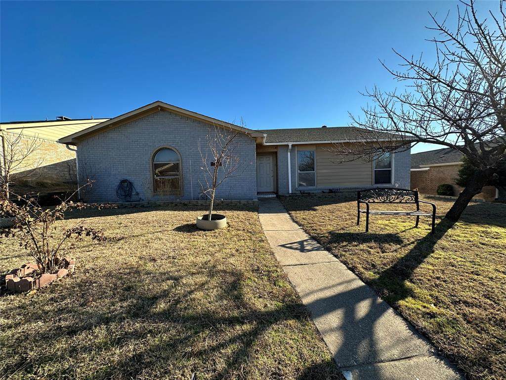 2606 Winding Creek Drive - Photo 1