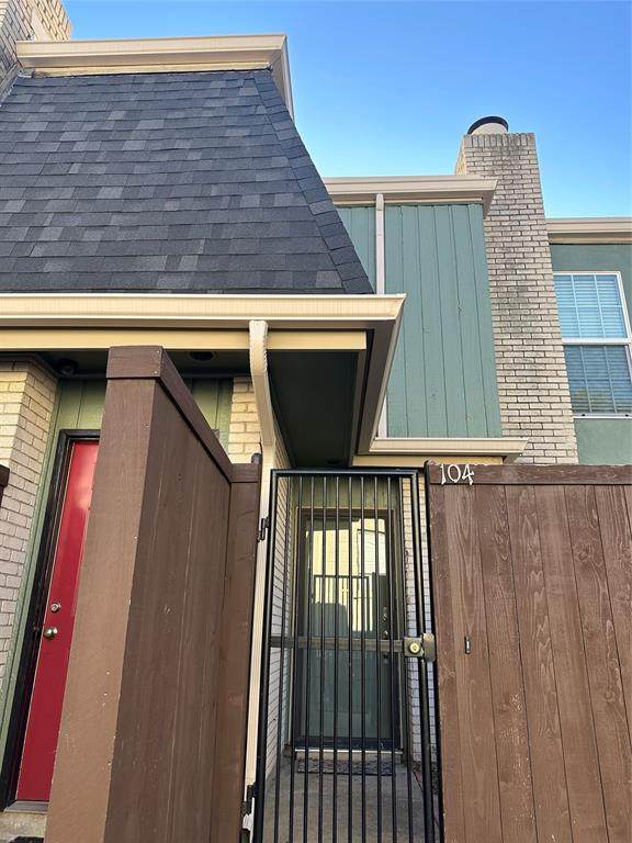 2725 Hood Street - Photo 1