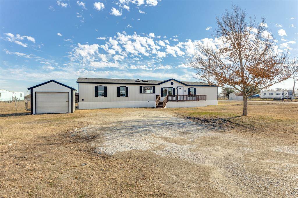 6016 County Road 912 - Photo 1