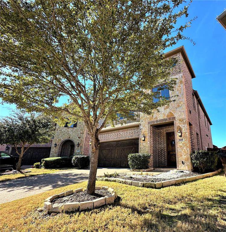 9005 Blue Water Drive - Photo 1