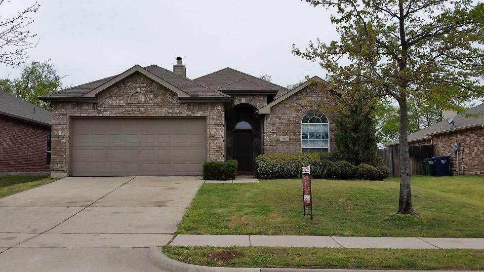 806 Bens Drive - Photo 1