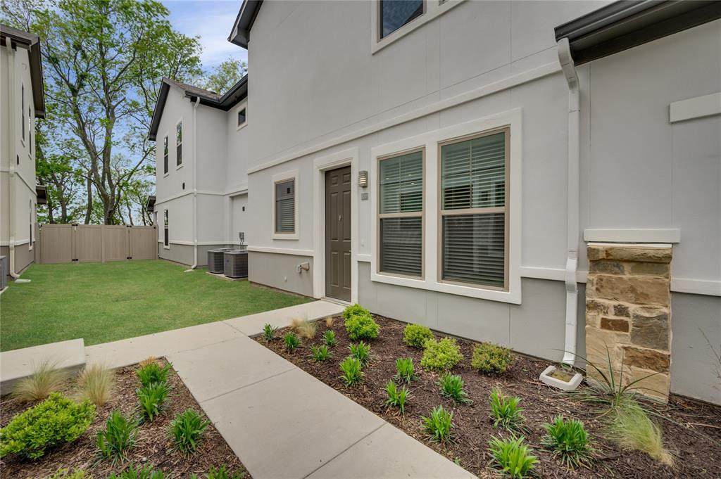 579 Lloyds Road - Photo 1