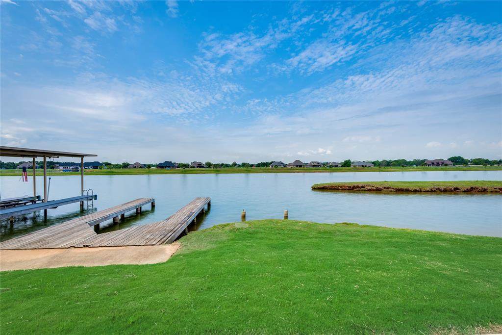 3906 Upper Lake Circle - Photo 1