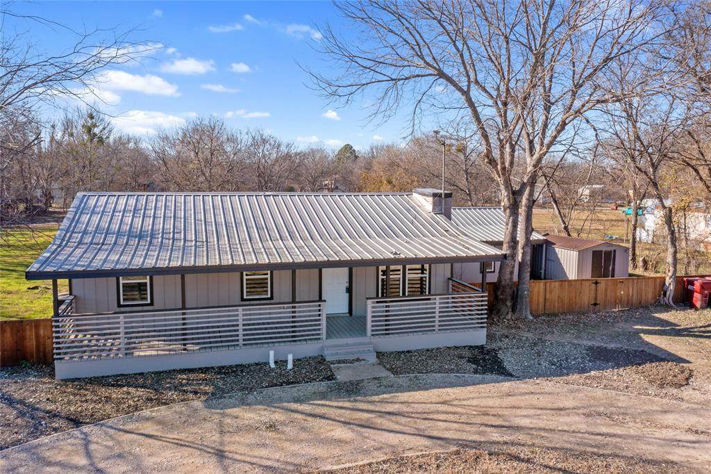 1101 Redoak Drive - Photo 1